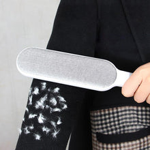 Load image into Gallery viewer, Pet Hair Remover Lint Rollers Brushes Clothes Hairball Remover Brush Dust Sticky Cleaner Fur Clean Pet Hair Tools Reusable Pet Hair Remover with Self-Cleaning Base Pet Hair Double Sided Brush