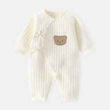 将图片加载到图库查看器,Baby Winter Bodysuit (0–6M) – Thick Cotton Animal Print Onesie for Boys & Girls