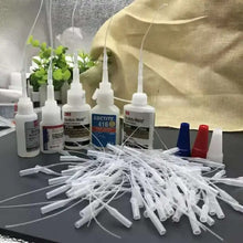 Load image into Gallery viewer, 50pcs Universal 502 Instant Super Glue Dropping Tube Nozzle Lengthened Needle Tube Bottle Cap Catheter Dropper Adhesive Tool