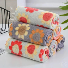Load image into Gallery viewer, 4PCS Kitchen Cleaning Cloths – Soft Absorbent Coral Fleece Dish Towels