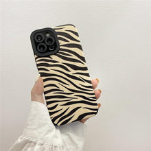 将图片加载到图库查看器,Luxury Zebra Pattern PU Leather Phone Case for iPhone 7 8 Plus X XR XS 11 12 13 14 Pro Max Soft Silicon Cover Girl Black White Zebra Print Phone Cover Black Soft Leather Black White Case For iPhone