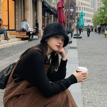 将图片加载到图库查看器,Plush fisherman hat autumn and winter basin hat round head plush high-end feeling face white bucket hat for ladies