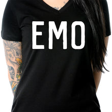 将图片加载到图库查看器,Emo Tapered V-Neck Tee Shirt
