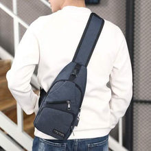 将图片加载到图库查看器,Anti-theft Sling Backpack With Charging Port