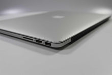 Load image into Gallery viewer, Apple MacBook Pro 15-inch 2014 2.5GHz Core i7 15" 16GB RAM Dual Graphics (Wear & Tear Special)