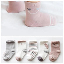 将图片加载到图库查看器,Baby Girls Cotton Cartoon Autumn Socks For Newborn Toddler Unique Style Soft Material Cute Colors