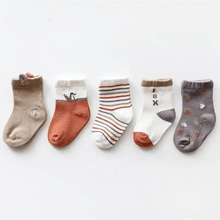 将图片加载到图库查看器,Baby Girls Cotton Cartoon Autumn Socks For Newborn Toddler Unique Style Soft Material Cute Colors