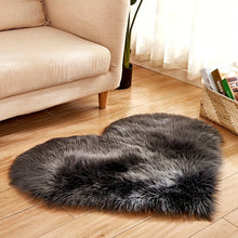 Load image into Gallery viewer, 1pc Faux Fur Room Rug, Heart Shaped Plush Rug, Fluffy Carpet For Living Room Bedroom Sofa, Shaggy Carpet Area Mat 50*60cm/19.68*23.62in