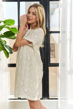Load image into Gallery viewer, Applique Round Neck Short Sleeve Shift Dress – Timeless & Elegant Round Neck Shift Dress with Sophisticated Applique Detailing for Versatile Day-to-Night Wear