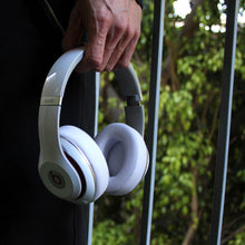 将图片加载到图库查看器,Beats Studio Earpads