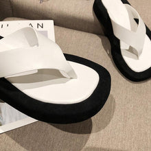 将图片加载到图库查看器,Black White Thick Bottom Flip Flops Women Famous Design Clip Toe Slippers Platform Slides Beach Comfort Thong Style Flip Flops Sandals For Women With Arch Support For Comfortable Walk