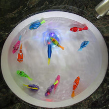Load image into Gallery viewer, Cat Interactive Electric Fish Toy Water Cat Toy for Indoor Play Swimming Robot Fish Toy for Cat and Dog with LED Light Pet Toys New Bath Toys Interactive Plastic Fish Toys Electronic Cat Toy Gift to Stimulate Your Pet's Hunter Instincts