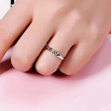 Load image into Gallery viewer, Classic 4-prong Set Round Zirconia Ring For Women