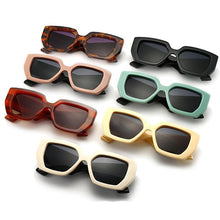 Load image into Gallery viewer, Classic Frames Style New Vintage Fashion Square Sunglasses For Men & Women Famous Luxury Design Big Frame Gradient SunGlasses For Female