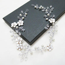 Load image into Gallery viewer, Crystal Pearl Hair Belt Wedding Bridal Hair Ornaments Hair Jewelry Decorations for Brides Wedding Gorgeous Hair Accessories For Women