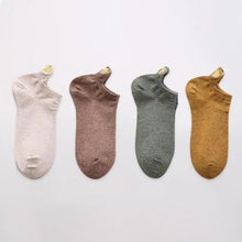 Load image into Gallery viewer, Cute Heart Design 4 Pairs Socks For Women Fashion Spring Cotton Modern Girls Casual Outdoor Socks For Women