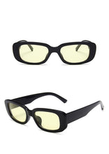 将图片加载到图库查看器,Cute Purple Oval Sunglasses For Women Retro Luxury Design Eyeglasses Lightweight Frames UV400 Protection Comfortable Round Outdoor Women Sun Glasses