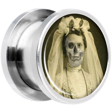 将图片加载到图库查看器,Undead Bride and Groom Halloween Plug Set 1/2