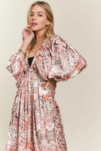 将图片加载到图库查看器,Printed V-Neck Batwing Sleeve Summer Dress For Women – Vibrant Print, Chic & Relaxed, Flattering, Effortlessly Stylish