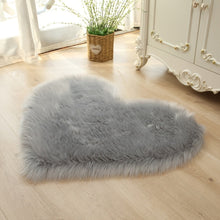 Load image into Gallery viewer, 1pc Faux Fur Room Rug, Heart Shaped Plush Rug, Fluffy Carpet For Living Room Bedroom Sofa, Shaggy Carpet Area Mat 50*60cm/19.68*23.62in