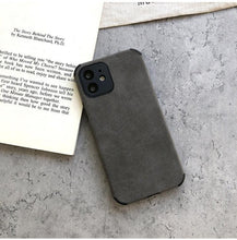Load image into Gallery viewer, Elegant Black Green Leather Phone Case For iPhone 13 12 11 Pro Max Mini Business Soft Shockproof Back Cover Leather Case for iPhone Durable Lightweight Shockproof Slim Back Cover Compatible with iPhone