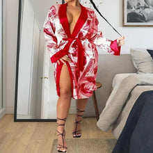 Load image into Gallery viewer, Elegant Women Indoor Robes Modern Design Bathrobes Ladies Long Sleepwear Soft And Comfortable Womens Bathrobes