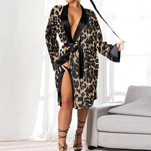Load image into Gallery viewer, Elegant Women Indoor Robes Modern Design Bathrobes Ladies Long Sleepwear Soft And Comfortable Womens Bathrobes