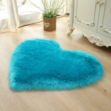 Load image into Gallery viewer, 1pc Faux Fur Room Rug, Heart Shaped Plush Rug, Fluffy Carpet For Living Room Bedroom Sofa, Shaggy Carpet Area Mat 50*60cm/19.68*23.62in
