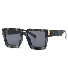 Load image into Gallery viewer, Fashion Black Design Stylish Sunglasses For Men & Women Square Shape Driving Eyewear Classic Luxury Style Sun Glasses For Men Women Anti Blue Light Sun Glasses For Summer