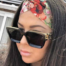 Load image into Gallery viewer, Fashion Black Design Stylish Sunglasses For Men & Women Square Shape Driving Eyewear Classic Luxury Style Sun Glasses For Men Women Anti Blue Light Sun Glasses For Summer