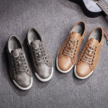 将图片加载到图库查看器,Fashion Leather Mens Shoes Soft High Quality Mens Casual Shoes Flat Footwear Classic Black White Men Fashion Walking Shoes Comfortable Modern Design