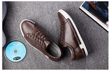 将图片加载到图库查看器,Fashion Leather Mens Shoes Soft High Quality Mens Casual Shoes Flat Footwear Classic Black White Men Fashion Walking Shoes Comfortable Modern Design
