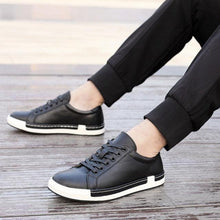 将图片加载到图库查看器,Fashion Leather Mens Shoes Soft High Quality Mens Casual Shoes Flat Footwear Classic Black White Men Fashion Walking Shoes Comfortable Modern Design