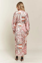 将图片加载到图库查看器,Printed V-Neck Batwing Sleeve Summer Dress For Women – Vibrant Print, Chic & Relaxed, Flattering, Effortlessly Stylish