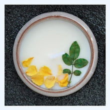 将图片加载到图库查看器,Flower Aromatherapy Candle Soy Wax Home Decorative Scented Candles Portable Travel Jar Aromatherapy Candles Set Used for Stress Relief in Bath Yoga Sleep Ideal for Thanksgiving Christmas Birthday Wedding Party Home Decoration Aroma Candles