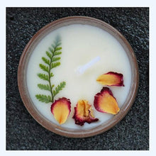 将图片加载到图库查看器,Flower Aromatherapy Candle Soy Wax Home Decorative Scented Candles Portable Travel Jar Aromatherapy Candles Set Used for Stress Relief in Bath Yoga Sleep Ideal for Thanksgiving Christmas Birthday Wedding Party Home Decoration Aroma Candles