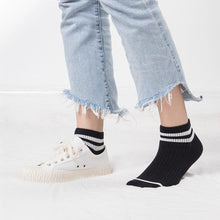 Load image into Gallery viewer, Funny Cute Cotton Crew Socks Women Fashion Colorful Retro Long Socks New Year Christmas Gifts For Men And Women