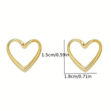 将图片加载到图库查看器,Glossy Hollow Heart Design Stud Earrings