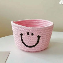 将图片加载到图库查看器,Happy Face Woven Storage Basket