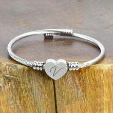 将图片加载到图库查看器,Heart Cable Initial Bracelet Hypoallergenic and Adjustable