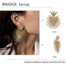 将图片加载到图库查看器,Heart Dangle Earrings Studs Gold Star Statement Earrings