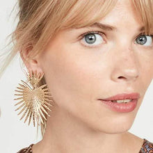 将图片加载到图库查看器,Heart Dangle Earrings Studs Gold Star Statement Earrings