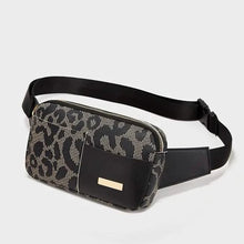 Load image into Gallery viewer, Leopard Pattern Chest Bag