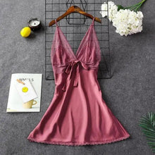 Load image into Gallery viewer, Lightweight Pink Women Sleepwear Classic Design Silk Bathrobe Lace Trim Bridesmaid Bride Party Robes