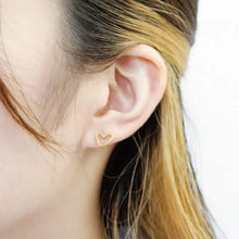 将图片加载到图库查看器,Love Stud Alloy Heart Earrings