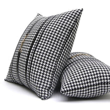将图片加载到图库查看器,Luxury Black White Houndstooth Gold Leather Stitching Pillow Covers Sofa Decorative Horse Pillow Case Swallow Gird Throw Pillowcases Black Gold PU Leather Polyester Splicing Cushion Covers Well Made Classic Pattern