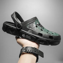 将图片加载到图库查看器,Men Sandals Summer Camouflage Hole Shoes Garden Shoes Outdoor Non-slip Beach Shoes Flat Sandals Home Slippers Unisex Garden Clogs Shoes Slippers Sandals For Mens