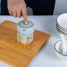 Load image into Gallery viewer, Mini Electric Cordless Garlic Chopper