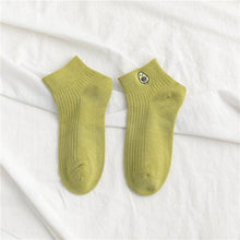 将图片加载到图库查看器,New Cartoon Female Breathable Cotton Socks Cute Bear Lovely Animal Pattern Girl Sock Novelty Combed of Pure Cotton Crew Socks For Men And Women