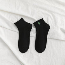 将图片加载到图库查看器,New Cartoon Female Breathable Cotton Socks Cute Bear Lovely Animal Pattern Girl Sock Novelty Combed of Pure Cotton Crew Socks For Men And Women